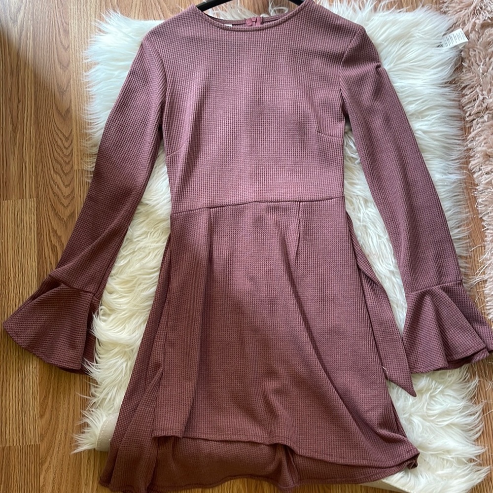 Size Small Long Sleeved Dress